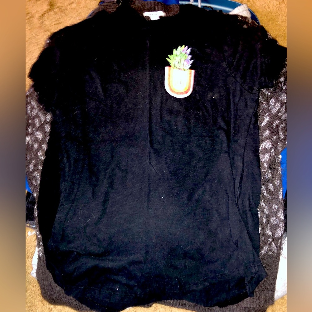 Old Navy med ladies t-shirt black